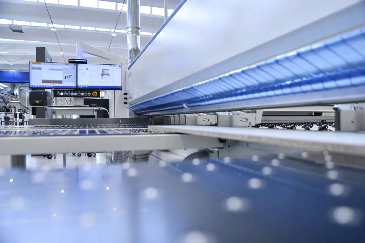  New “gabbiani p / pt” panel saws: full control of the production process 